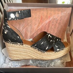 Franco Sarto Black and White Wedge Sandals